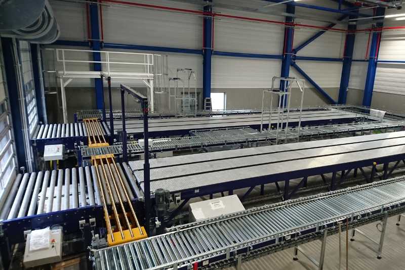 Slat Conveyor System