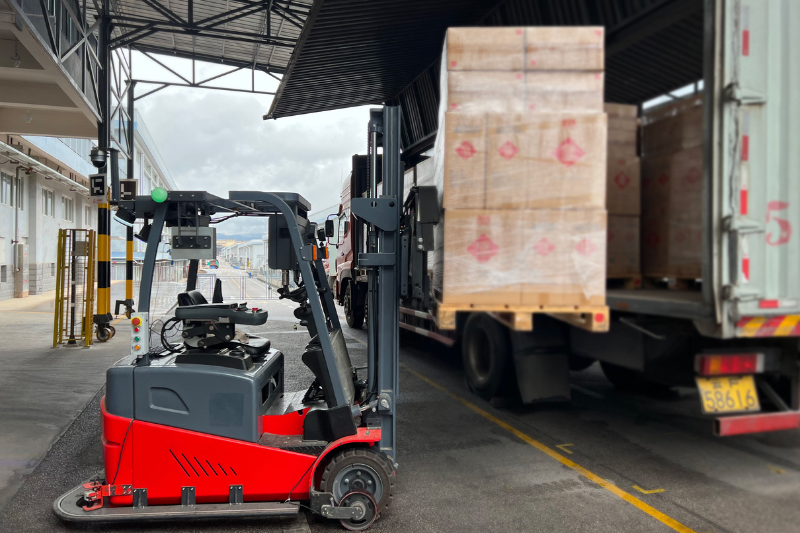 AGV loading and unloading system 